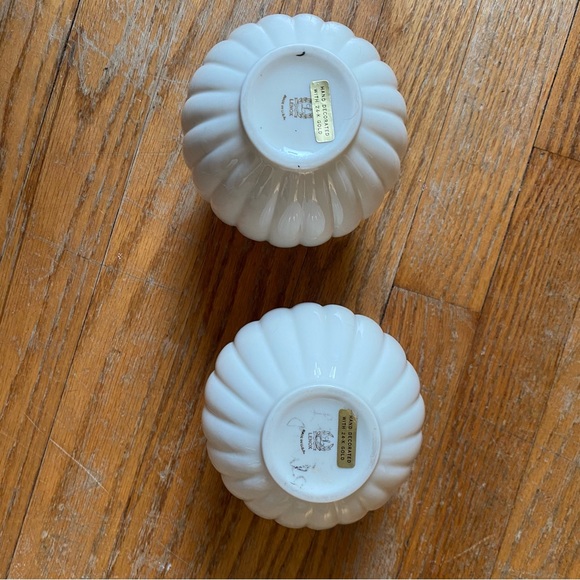 ❌SOLD❌2X Lenox Porcelain Bud Vases 24K Gold Trim Ivory Ribbed Round 4.5" - Picture 4 of 4